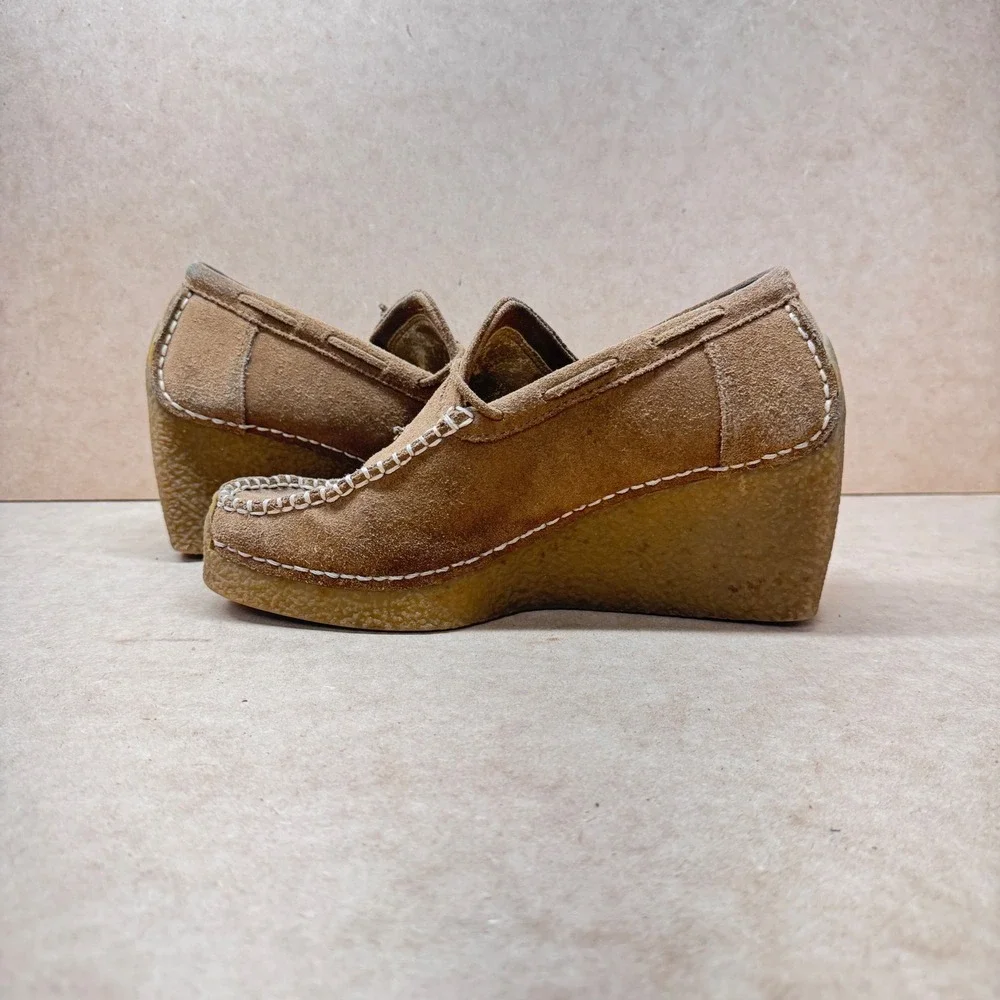 Candies Wedge Loafers Women 8 Tan Suede Whipstitch Boho 90s Retro Platform Shoes